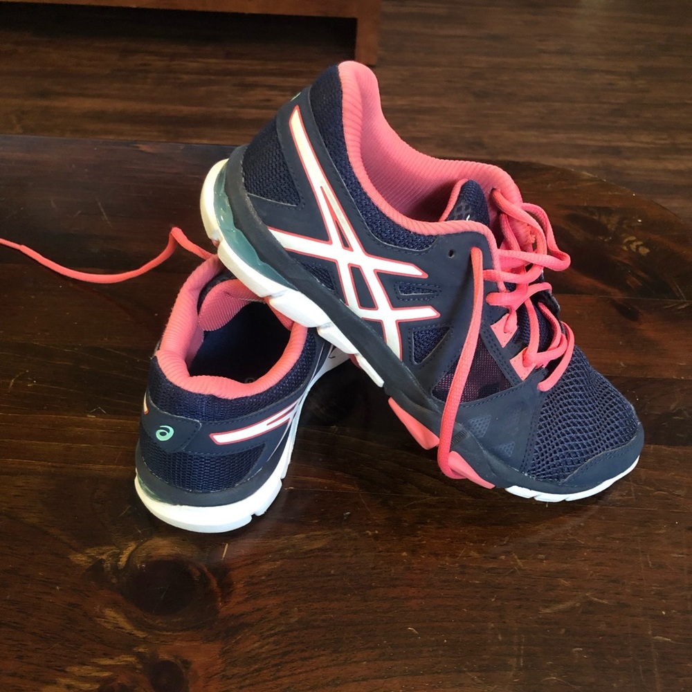 Women’s Asics Training Shoes
